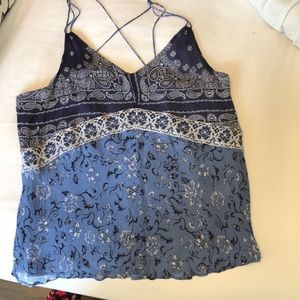Lucky brand scarf top. Medium. Blue/ivory. $19